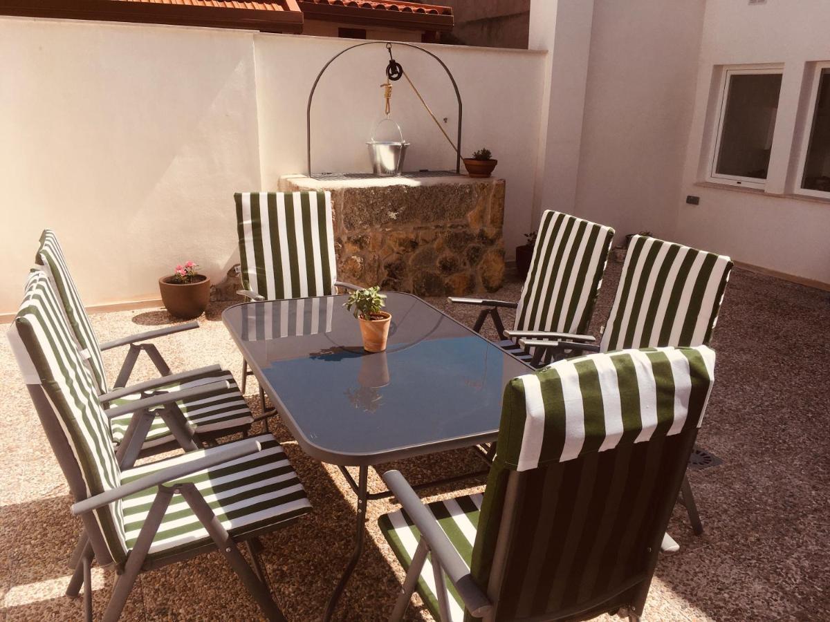 Apartament Acogedora Casa Con Patio En El Tiemblo Zewnętrze zdjęcie